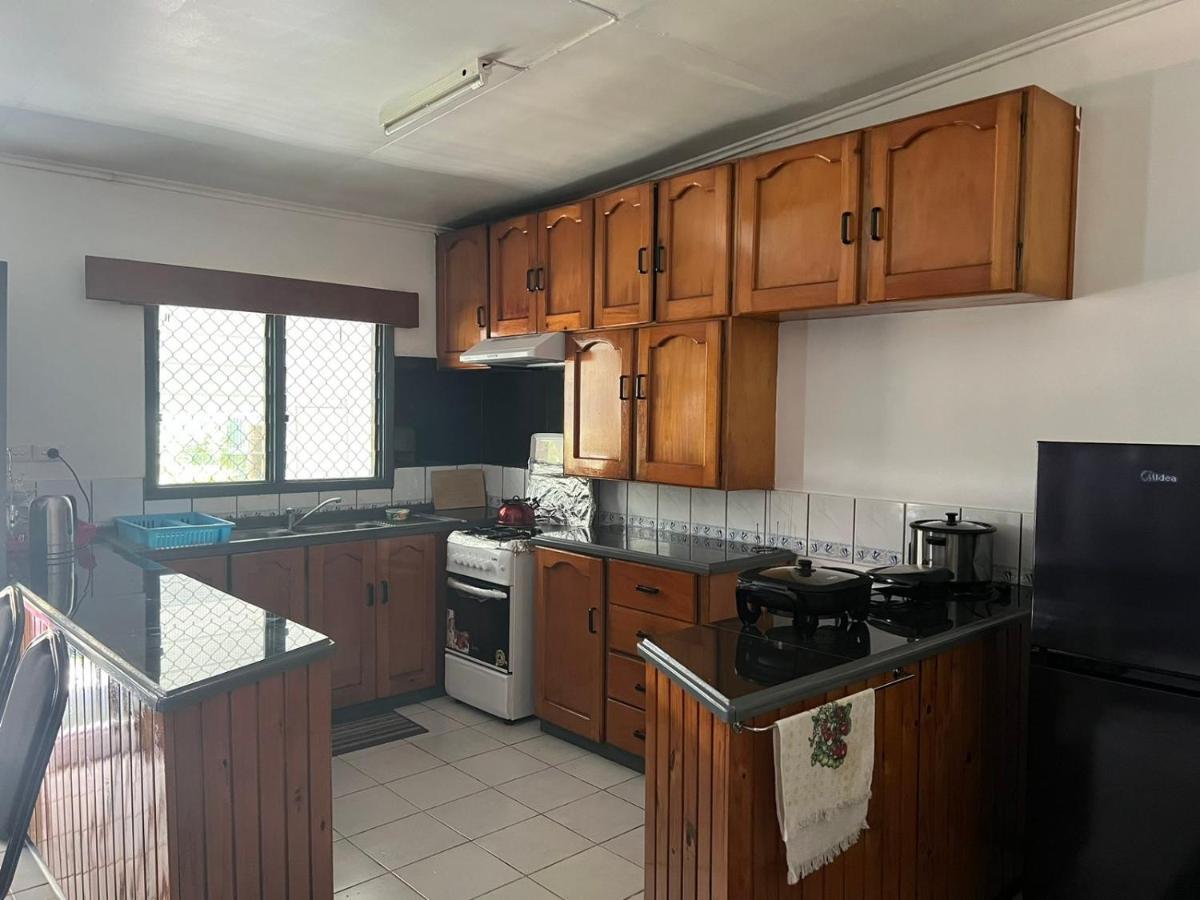 Ziara Apartments Nadi Esterno foto